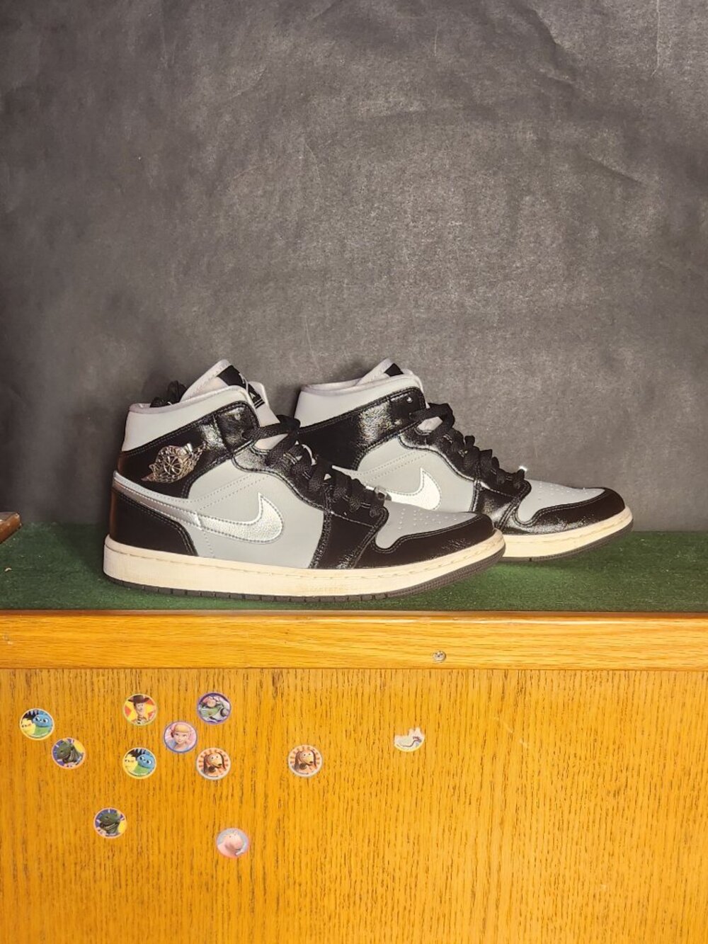 Nike Air Jordan 1 Mid Black Grey White Sneakers Basketball Shoes Size 10.5